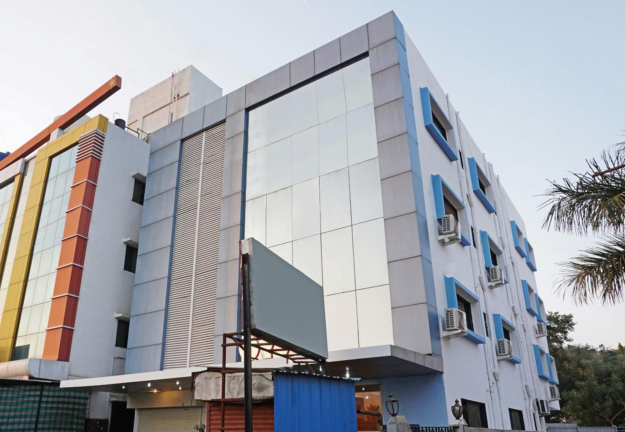 Super Hotel O Shirdi Sai Inn Exterior foto
